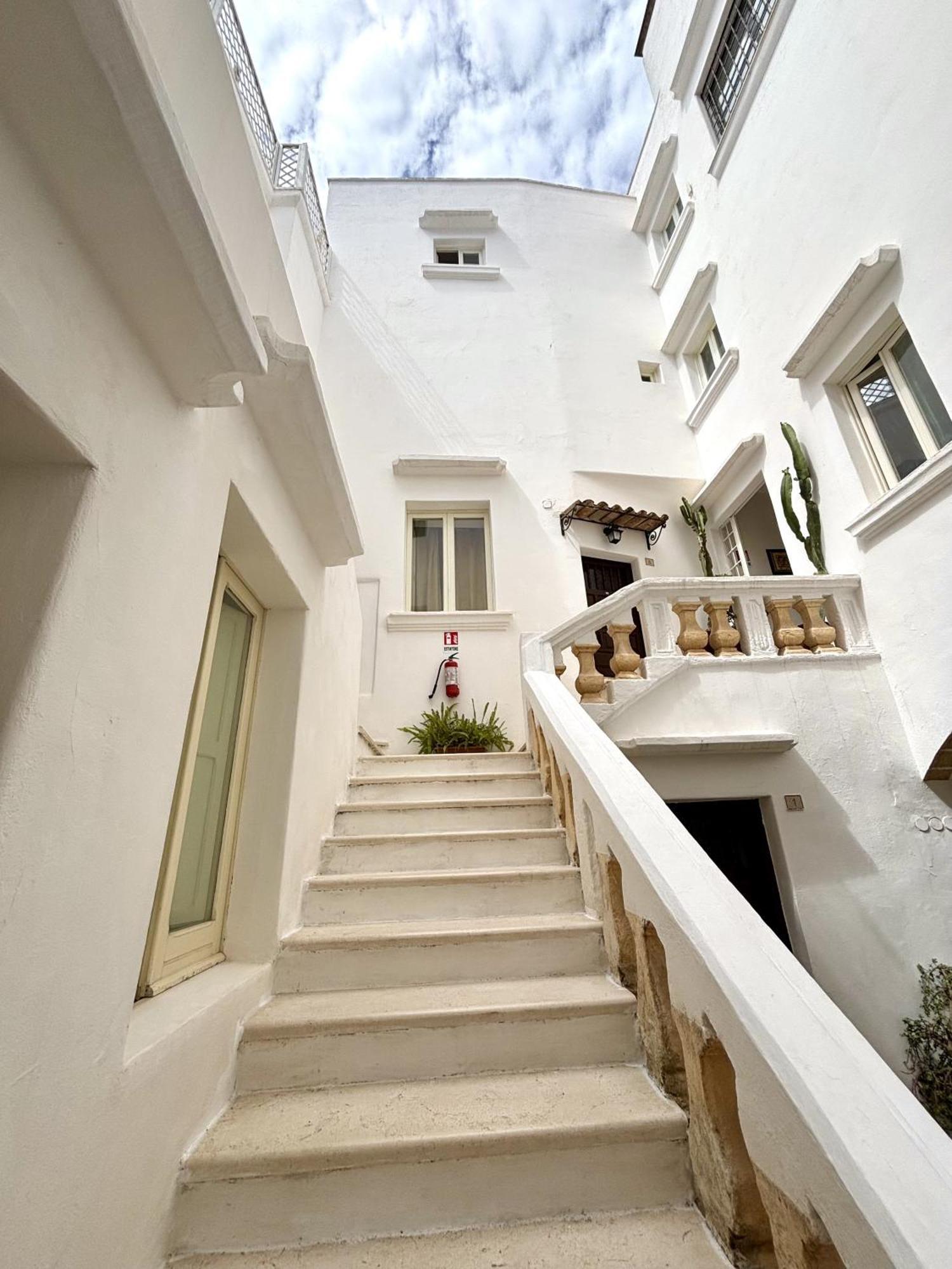 Kallistos Suites & Apartments กัลลีโปลี ภายนอก รูปภาพ